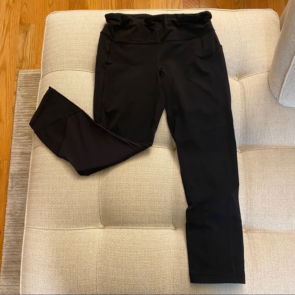 Lululemon crop pocketed legging black | 6